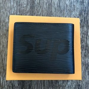 supreme Louis Vuitton wallet